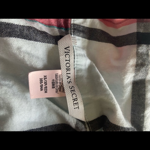 VICTORIA’S SECRET plaid pajama top - Picture 3 of 3
